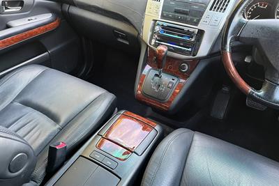 2005 Toyota Harrier - Thumbnail