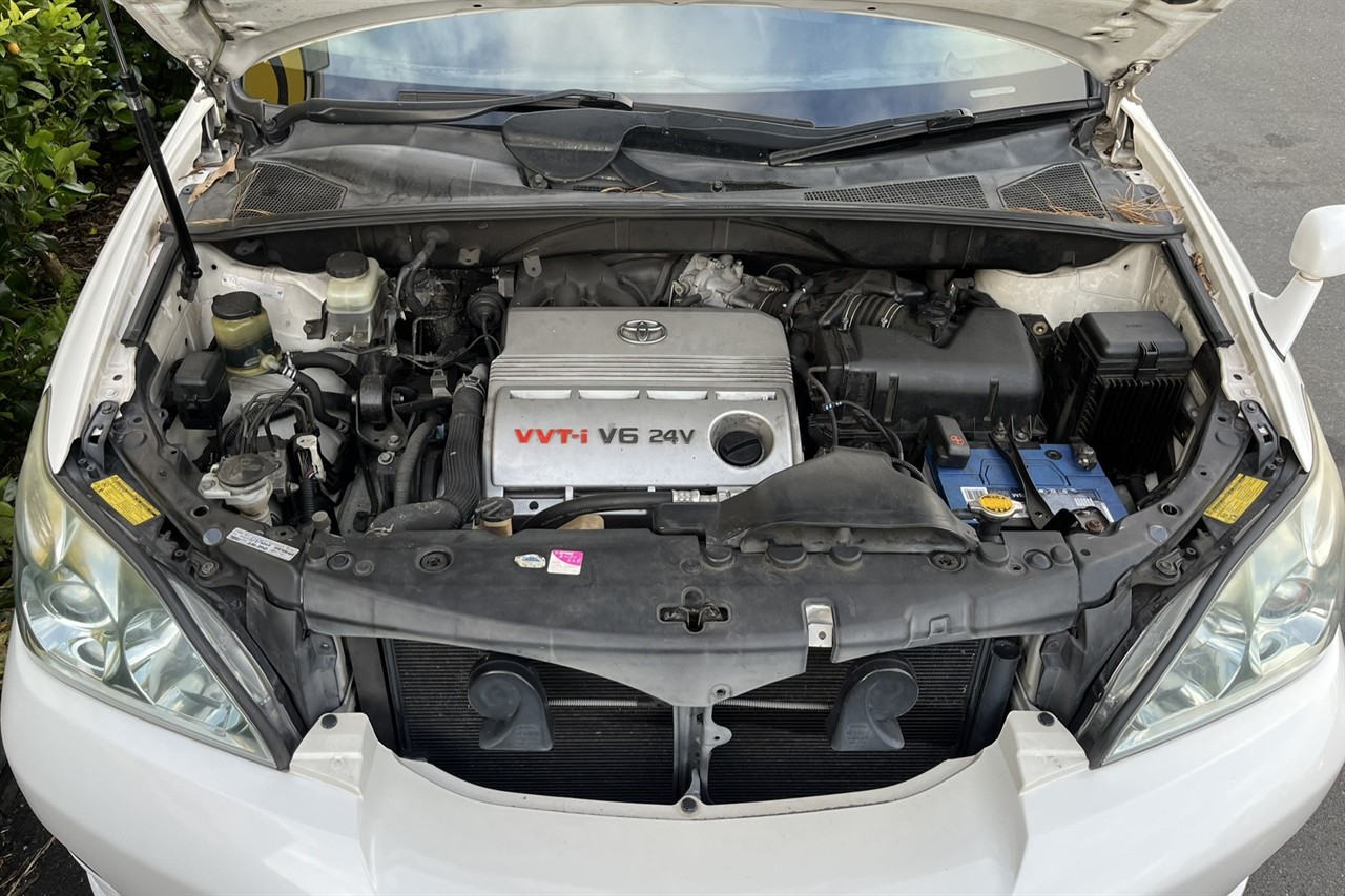 2005 Toyota Harrier