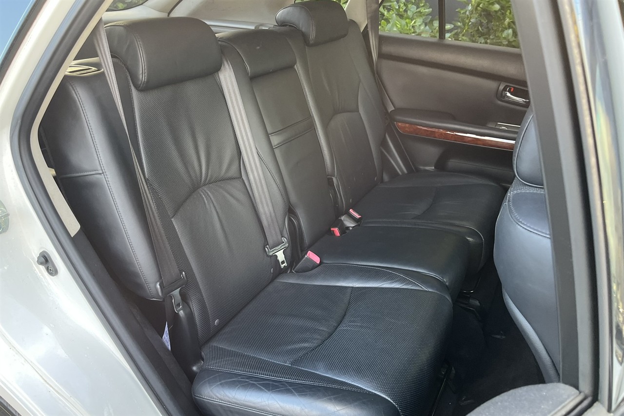 2005 Toyota Harrier
