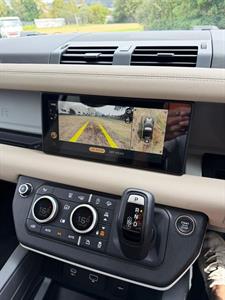 2023 Land Rover Defender - Thumbnail