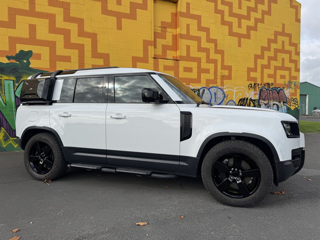 2023 Land Rover Defender