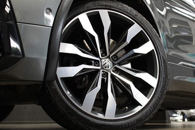 2018 Volkswagen TIGUAN - Thumbnail