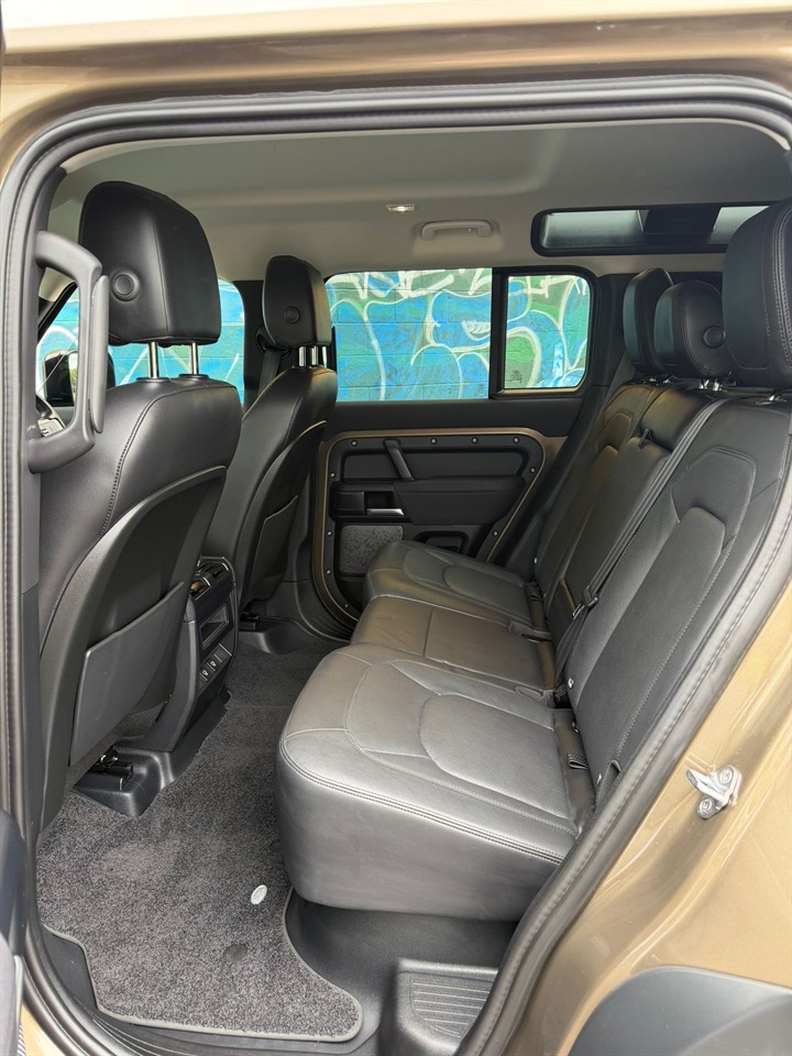 2022 Land Rover DEFENDER