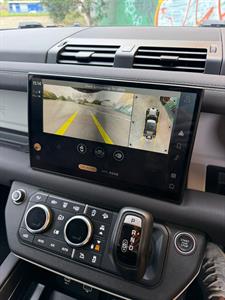 2022 Land Rover DEFENDER - Thumbnail