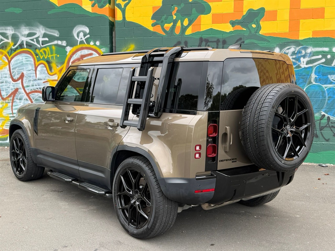 2022 Land Rover DEFENDER