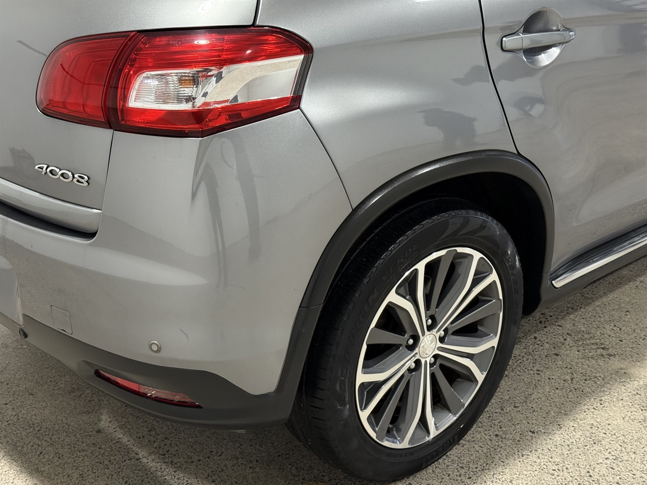 2013 Peugeot 4008