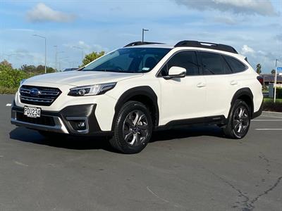 2022 Subaru Outback - Thumbnail