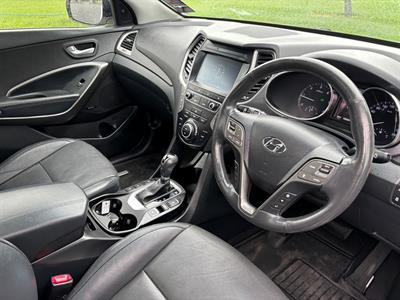 2017 Hyundai SANTA FE - Thumbnail
