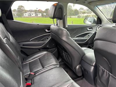 2017 Hyundai SANTA FE - Thumbnail