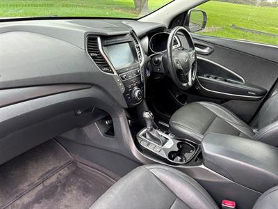 2017 Hyundai SANTA FE - Thumbnail