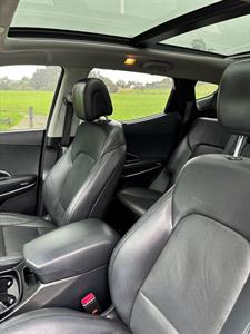 2017 Hyundai SANTA FE - Thumbnail