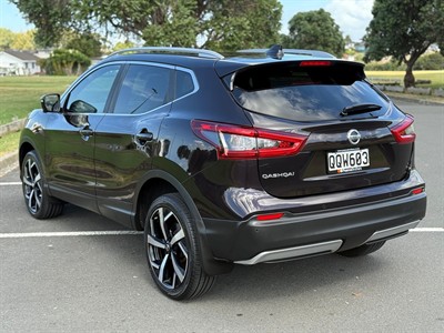 2018 Nissan QASHQAI - Thumbnail