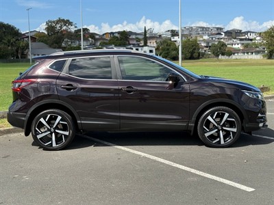 2018 Nissan QASHQAI - Thumbnail