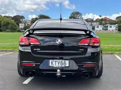 2017 Holden Commodore - Thumbnail