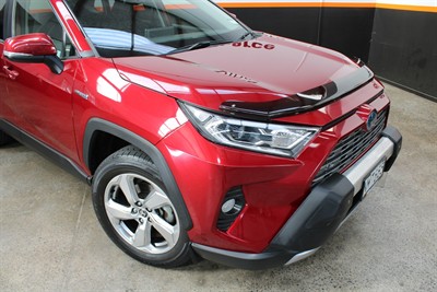 2021 Toyota RAV4 - Thumbnail