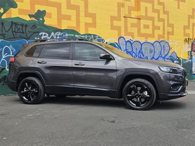 2020 Jeep Cherokee - Thumbnail