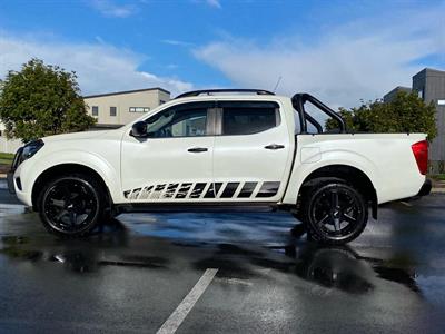 2020 Nissan Navara - Thumbnail