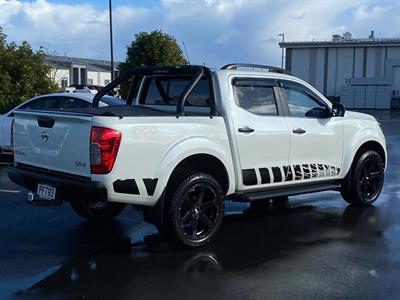 2020 Nissan Navara - Thumbnail