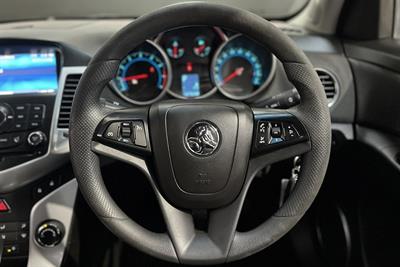 2013 Holden Cruze - Thumbnail