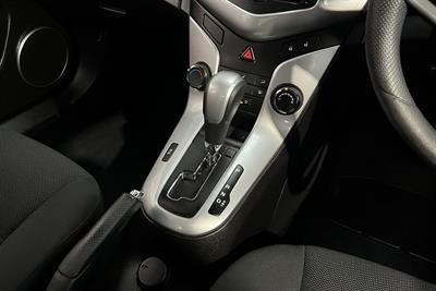 2013 Holden Cruze - Thumbnail