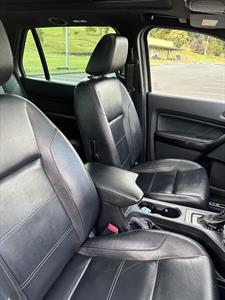 2020 Ford Everest - Thumbnail