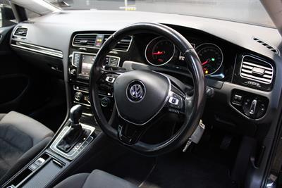 2016 Volkswagen GOLF - Thumbnail