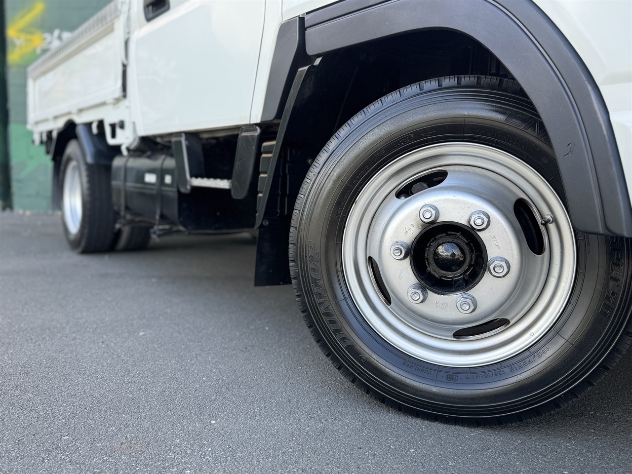 2015 Mitsubishi Canter