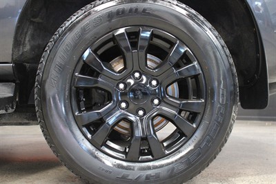 2017 Ford Everest - Thumbnail