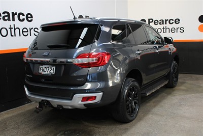 2017 Ford Everest - Thumbnail