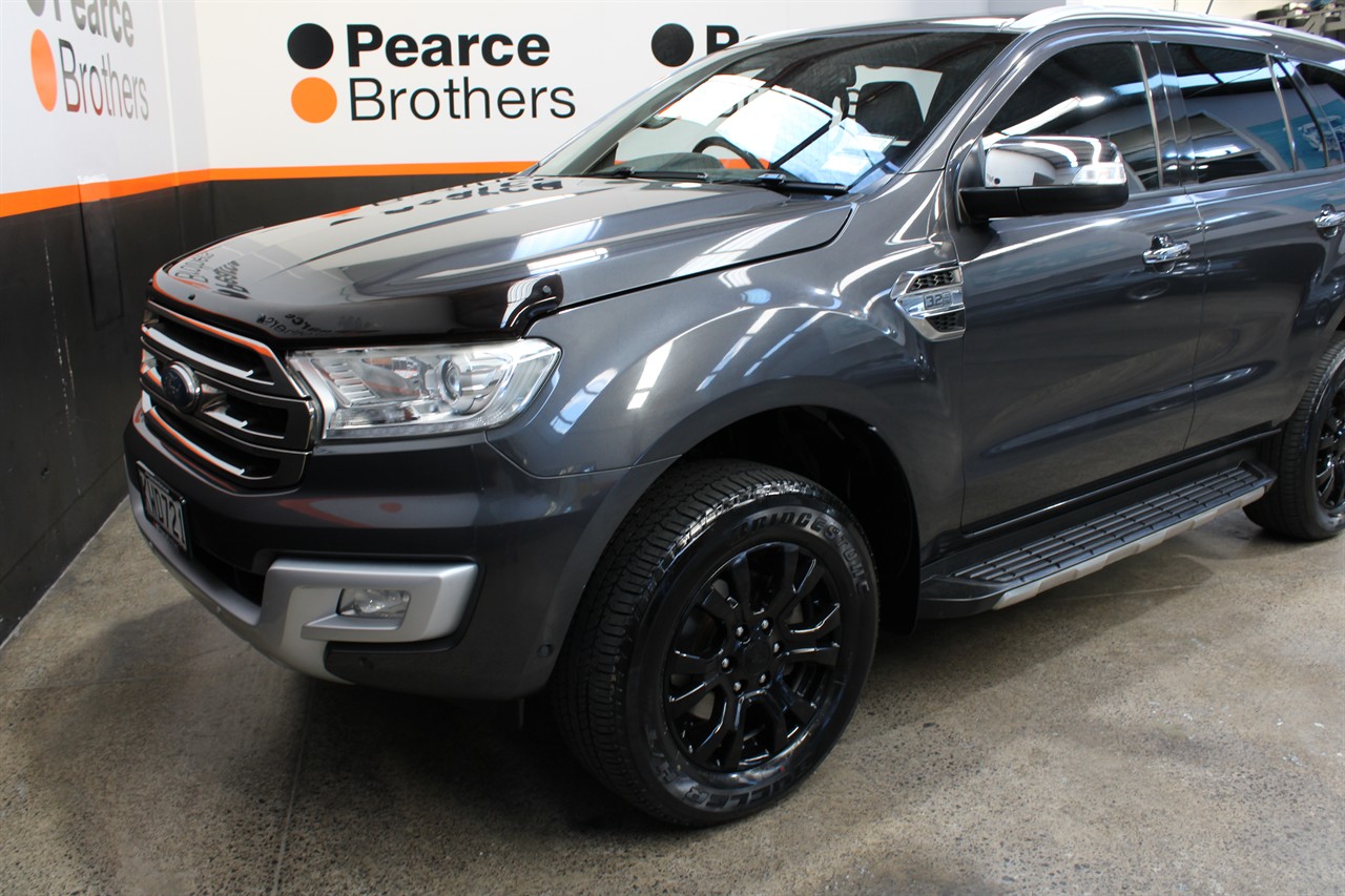 2017 Ford Everest