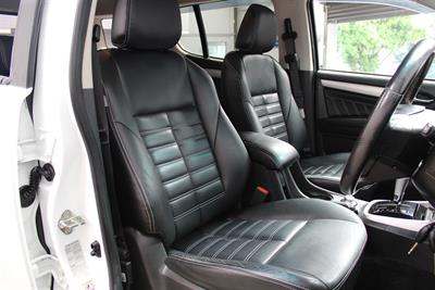 2018 Isuzu Mu-X - Thumbnail