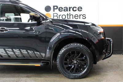 2020 Nissan Navara - Thumbnail