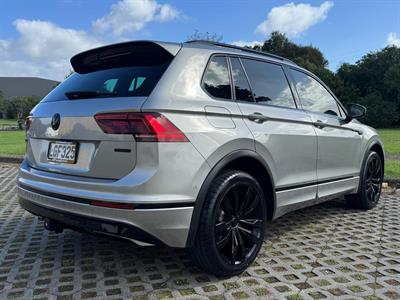 2018 Volkswagen Tiguan - Thumbnail