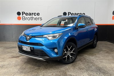 2016 Toyota RAV4 - Thumbnail