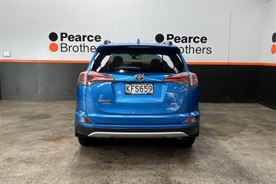 2016 Toyota RAV4 - Thumbnail