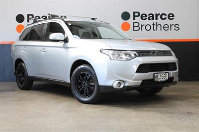 2013 Mitsubishi Outlander - Thumbnail
