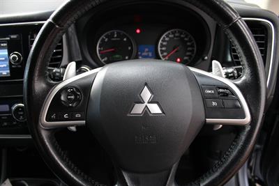2013 Mitsubishi Outlander - Thumbnail