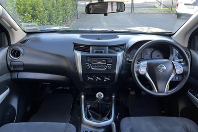 2017 Nissan Navara - Thumbnail