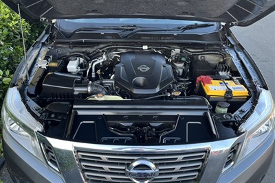2017 Nissan Navara - Thumbnail