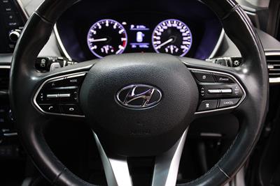 2019 Hyundai Santa Fe - Thumbnail