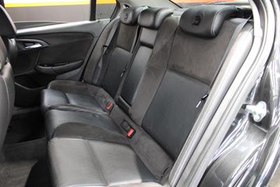 2013 Holden COMMODORE - Thumbnail