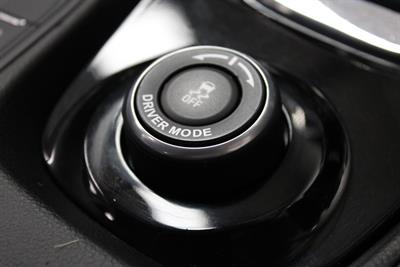 2013 Holden COMMODORE - Thumbnail