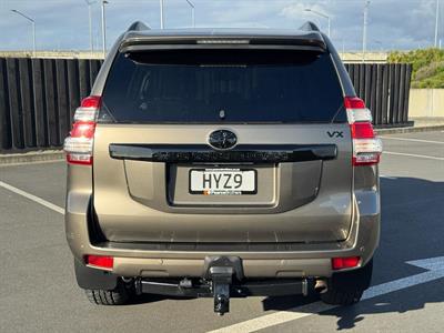 2015 Toyota Landcruiser Prado - Thumbnail