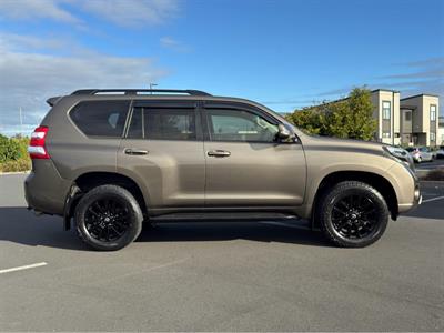 2015 Toyota Landcruiser Prado - Thumbnail