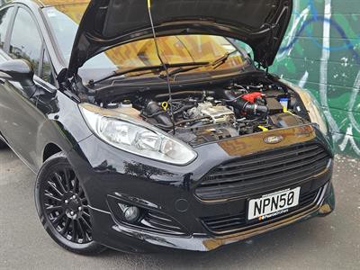 2018 Ford Fiesta - Thumbnail