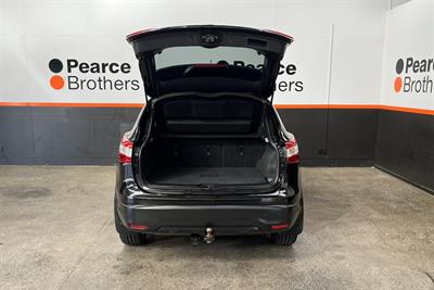 2015 Nissan Qashqai - Thumbnail