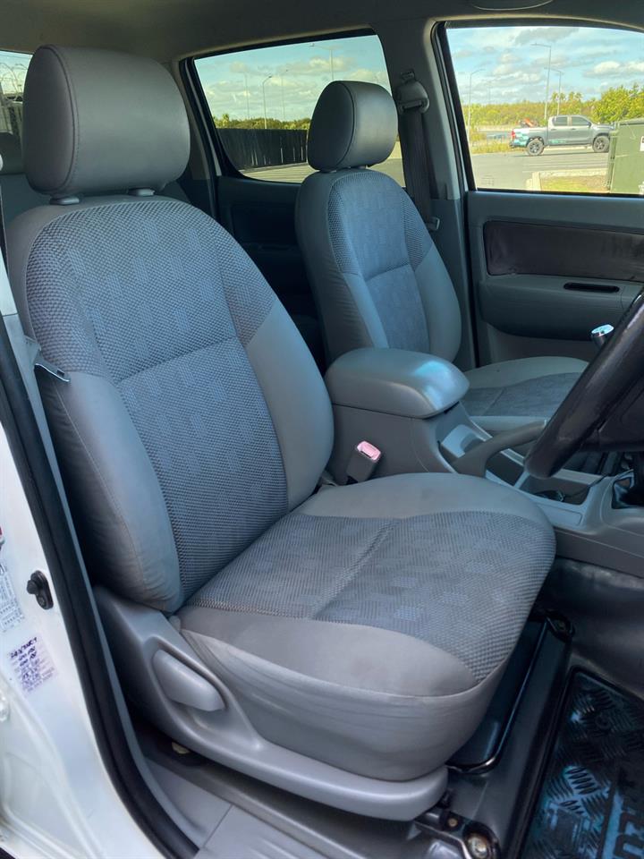 2011 Toyota Hilux