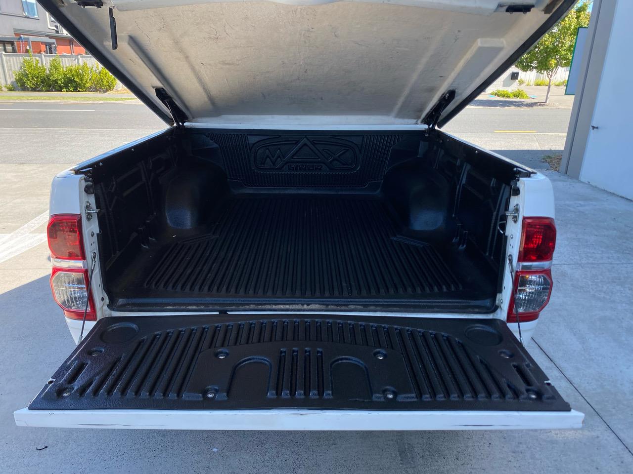 2011 Toyota Hilux