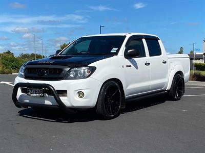 2011 Toyota Hilux - Thumbnail