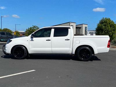 2011 Toyota Hilux - Thumbnail